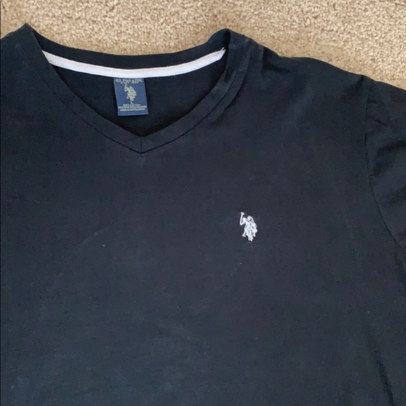 Polo Ralph Lauren Classic Fit V-Neck T shirt - Picture 2 of 3